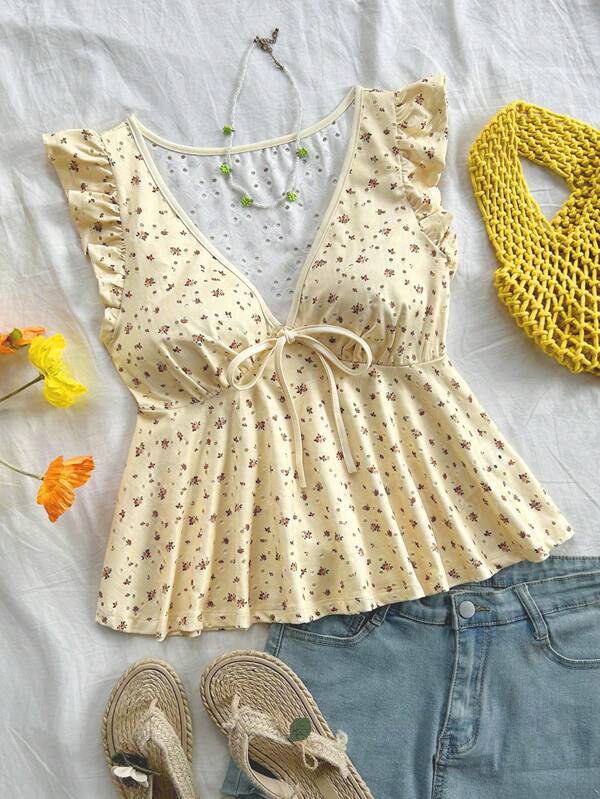 Women's Summer Vacation Casual Back to School Party Cute Lunch Casual Knot Front V Neck Knitted Small Floral Pattern Textured Fabric T-Shirt