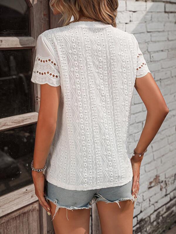 Mesh embroidered shell trim T-shirt