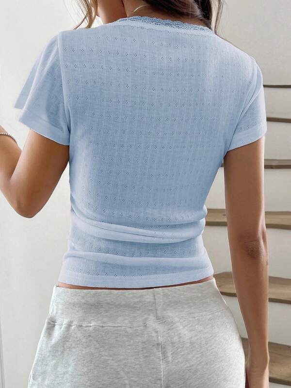 Sweet lace trim short sleeve t-shirt, slim fit women's top, 3 buttons, summer